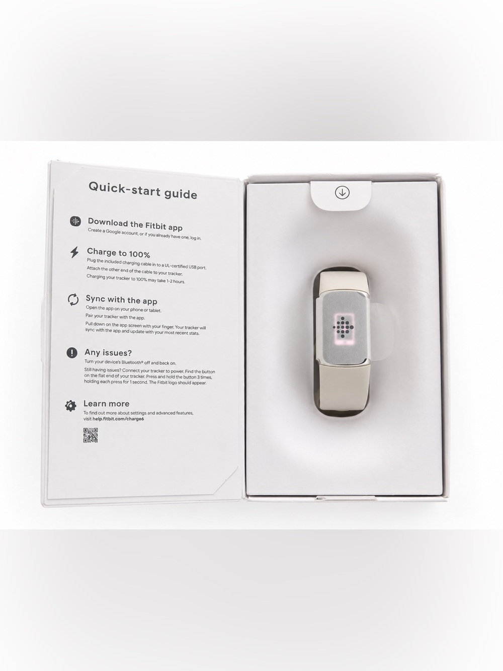 Fitbit charge 6 Fitness Tracker in porcelain/Silver - fitbit. New, box damaged - Picture 2 of 6